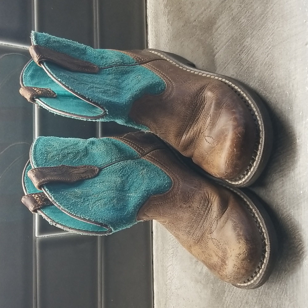 Girls Ariat Fatbaby cowgirl boots